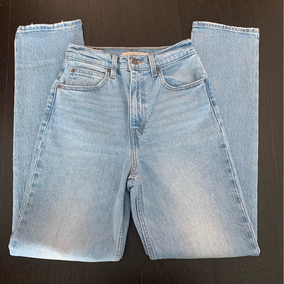 Levi’s ‘70s High Slim Straight Jean - Picture 2 of 3